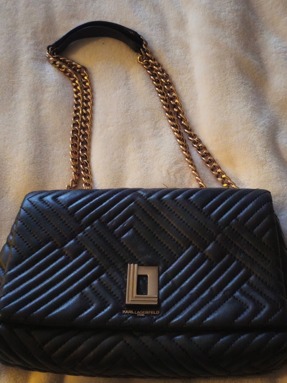 Karl Lagerfeld Black Quilted Shoulder Bag with Gold Chain - Picture 2 of 6